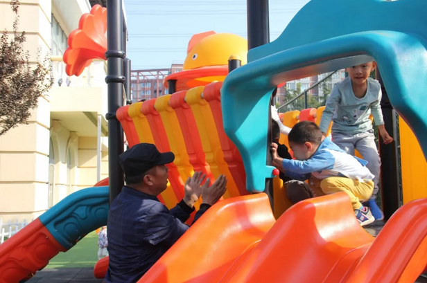 十一快到了！力邁幼兒園提醒家長如何嚴(yán)防孩子被“拐騙”