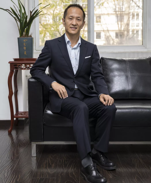 力邁中美國際學(xué)校沙畫課，手繪孩子的藝術(shù)夢想