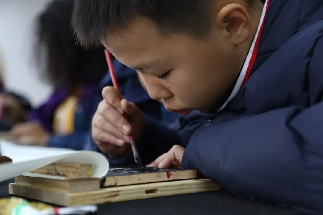 送孩子上北京國(guó)際學(xué)校，家長(zhǎng)需要重視孩子的社會(huì)實(shí)踐