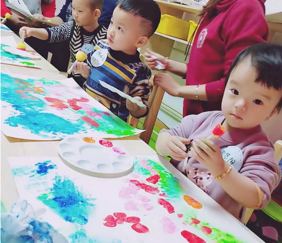 力邁烏魯木齊幼兒園親子體驗課我們|都是小藝術家