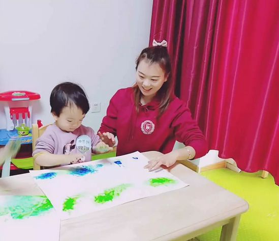 力邁烏魯木齊幼兒園親子體驗課我們|都是小藝術家