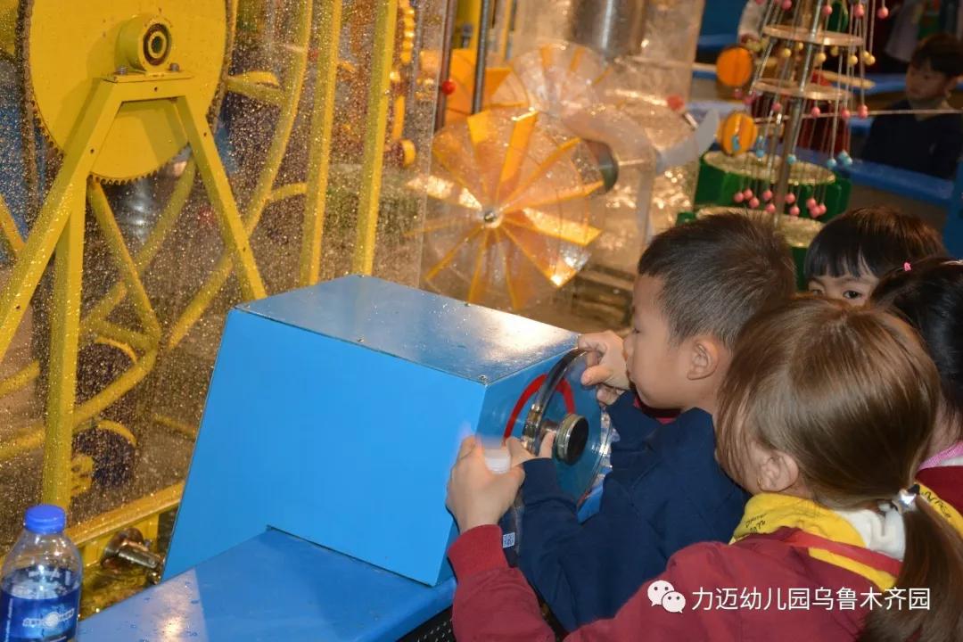 力邁幼兒園‖“走進(jìn)科技館 開啟科學(xué)夢(mèng)”參觀科技館活動(dòng)(圖34)