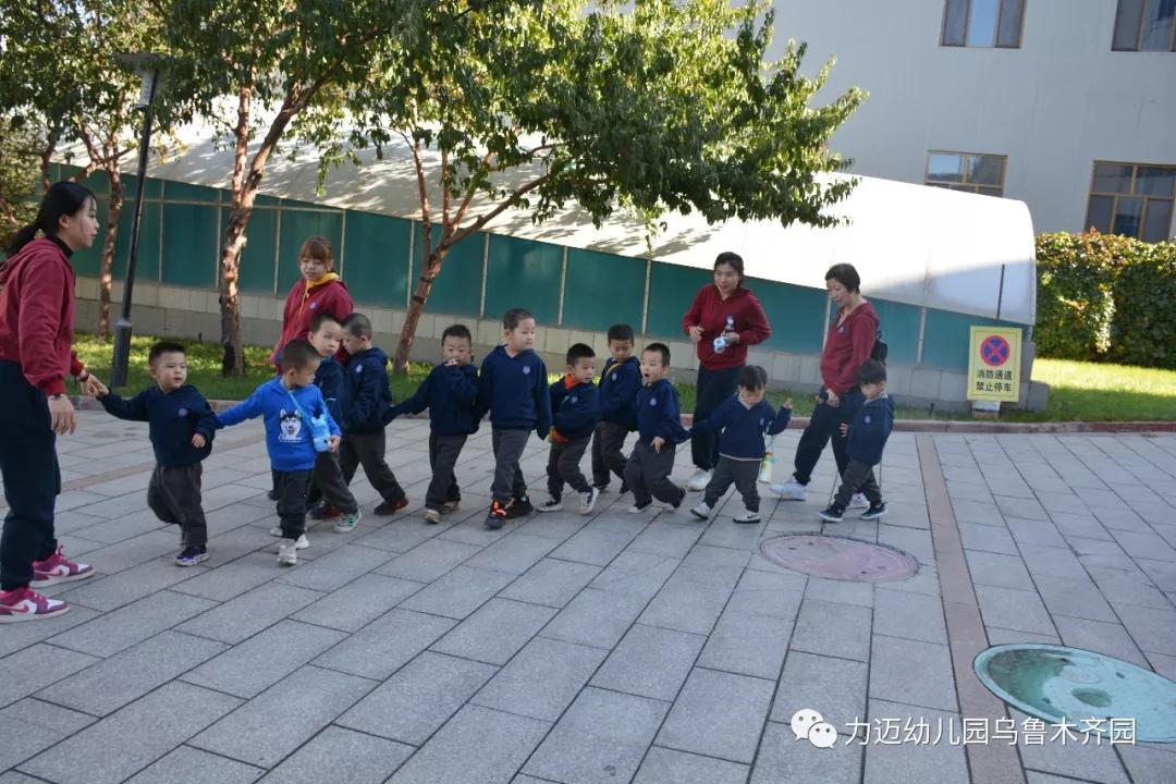 力邁幼兒園‖“走進(jìn)科技館 開啟科學(xué)夢(mèng)”參觀科技館活動(dòng)(圖41)