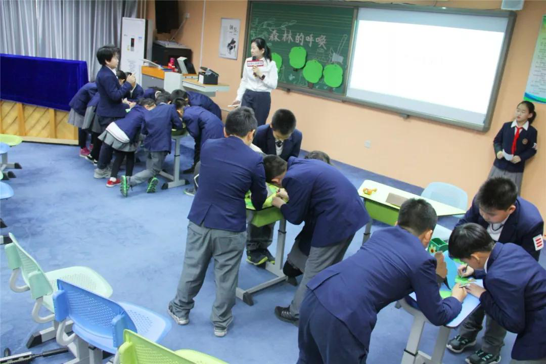 “愛與責(zé)任”相濟(jì)，“道德與法制”并重/力邁中美國際學(xué)校主題班會觀摩課(圖9)