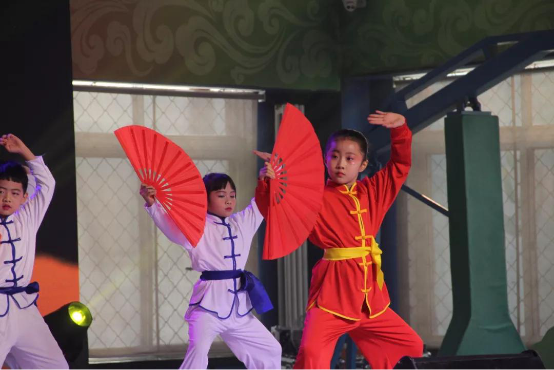 2020，我們乘著青春的翅膀/北京市力邁中美學校新年文藝匯演(圖30)