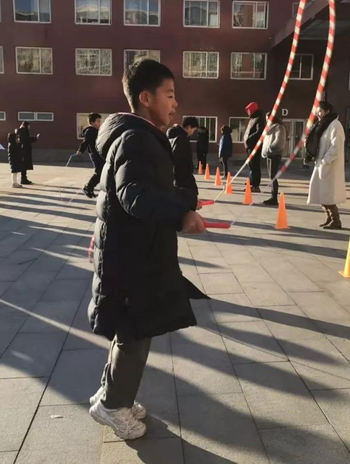 學(xué)得快樂，玩得開心/力邁中美國際學(xué)校課間操之跳繩比賽(圖6)