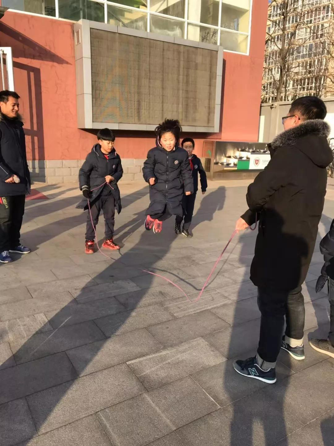 學(xué)得快樂，玩得開心/力邁中美國際學(xué)校課間操之跳繩比賽(圖3)