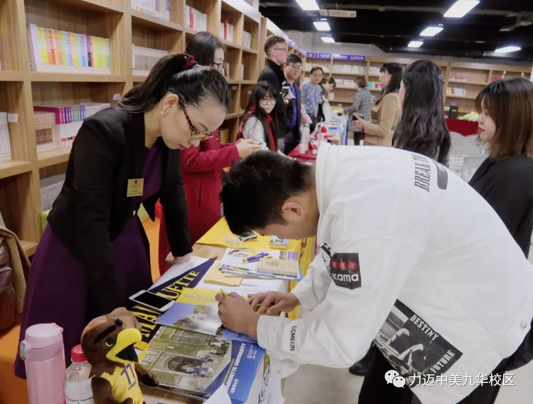 不計辛勤一硯寒，助力學(xué)子繡畫卷--資深升學(xué)團隊聚焦學(xué)生發(fā)展，助力力邁學(xué)子沖刺夢校(圖6)