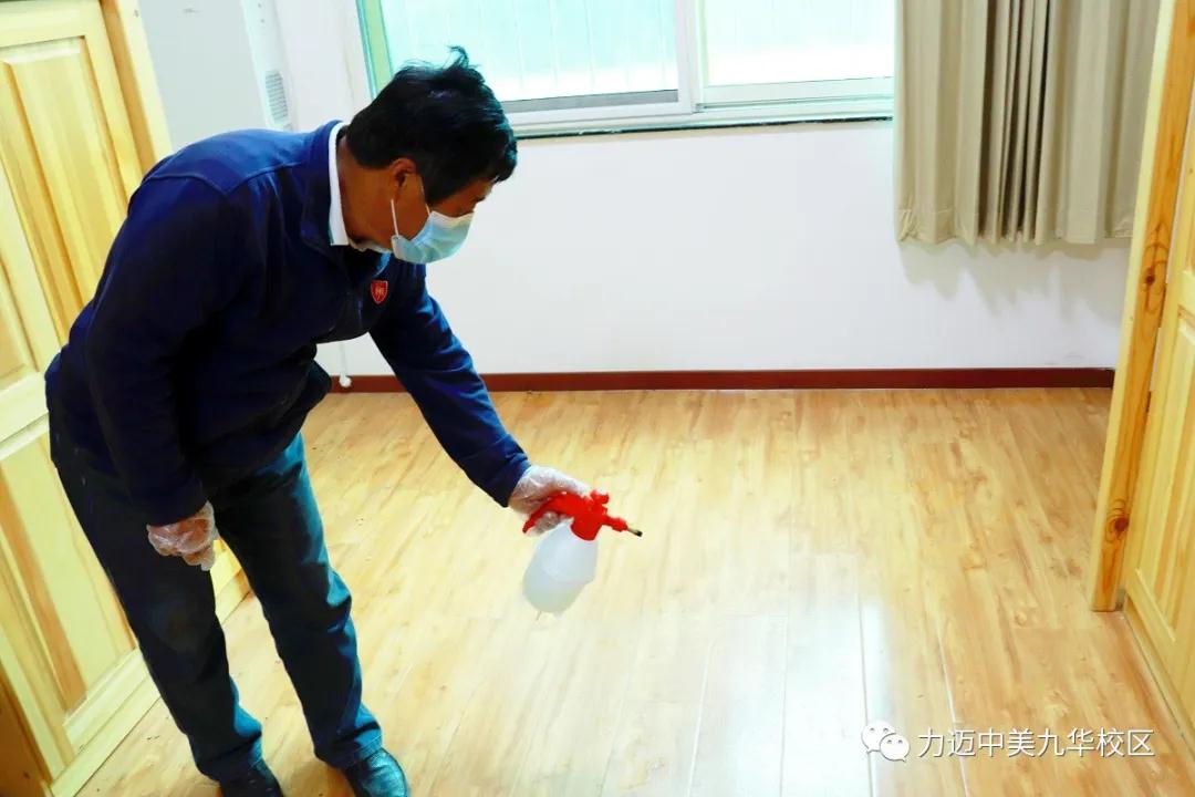 疫云消散，丁香花開|校園堅(jiān)持全面消殺防控工作不松懈，等你歸來(lái)(圖3)