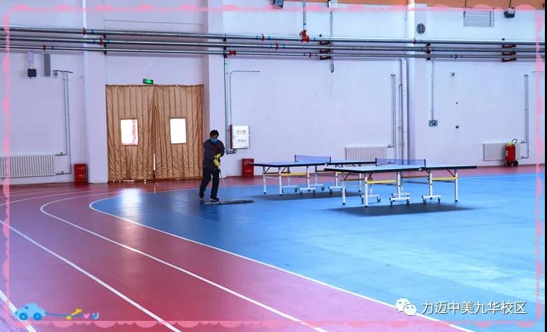 不凡四月人依舊，北歸大雁似曾識(shí)。| 力邁校園墨香滿(mǎn)，春暖花開(kāi)待君歸。(圖33)