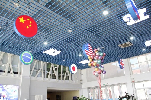 夏蟲啾啾，與子和鳴。童語幺幺，其樂盈盈/力邁中美學(xué)校四五年級學(xué)生返校剪影(圖36)