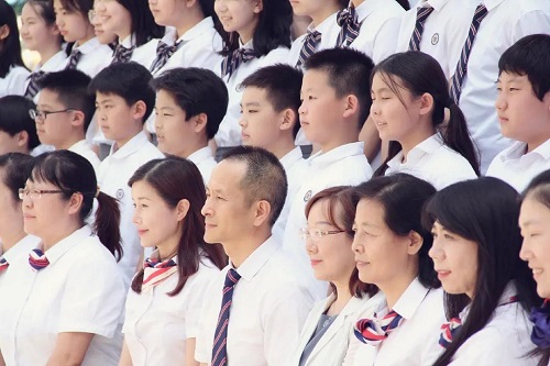 逐浪而行，致未來(lái)的你們/力邁中美學(xué)校小學(xué)2020屆6年級(jí)云端畢業(yè)典禮(圖24)