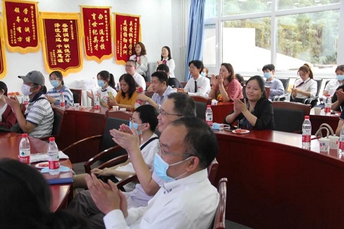 踏入北美名校，勝似閑庭信步/力邁中美學(xué)校北美名校直通班開課啦(圖4)