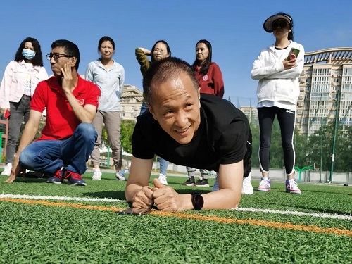月圓中秋，家國同慶|力邁中美國際學(xué)校教職工秋季運動會(圖23)