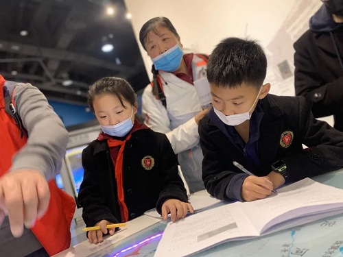 古詩小鎮(zhèn)蘊文化，科技中心揭奧秘|力邁中美國際學校小學生社會實踐活動(圖28)