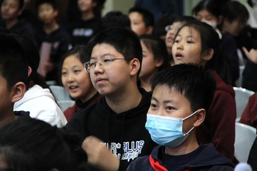 成長路上，與法同行 | 力邁中美國際學(xué)校“國家憲法日”法治主題教育講座(圖17)