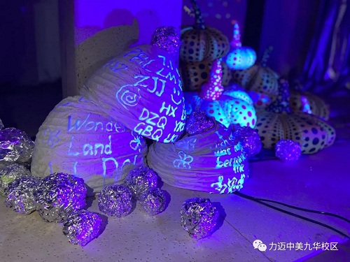 Wonder Land|力邁中美國際學(xué)校高中校區(qū)首屆藝術(shù)展圓滿成功(圖12)